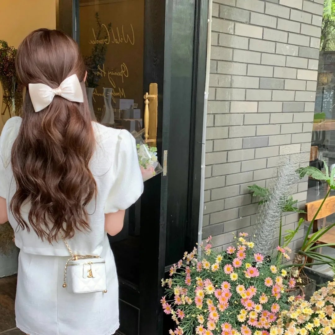 野女孩
